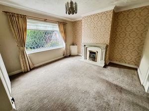 Lounge- click for photo gallery